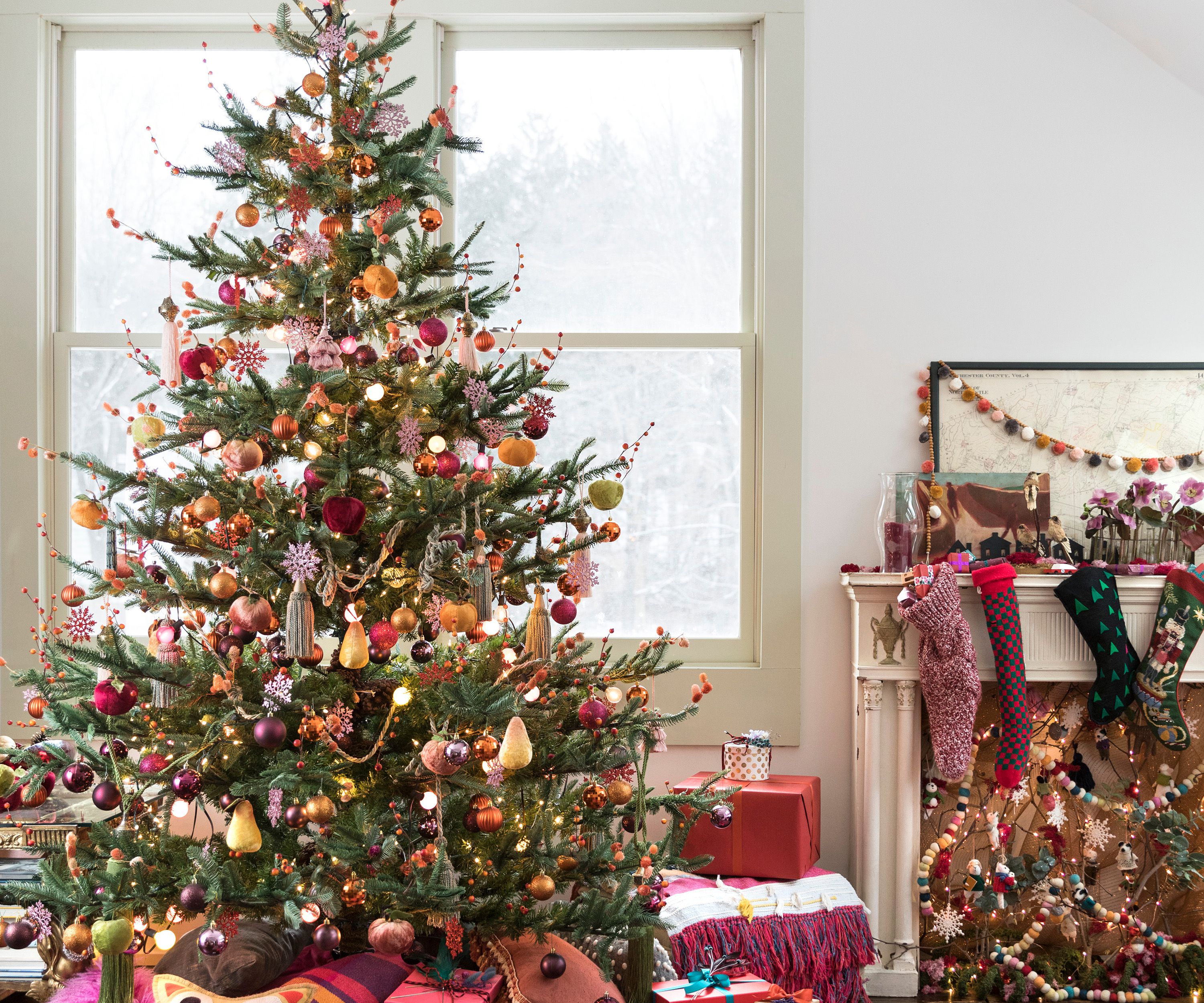 I’m a Home Editor and I Always Put My Christmas Tree Up Before Thanksgiving