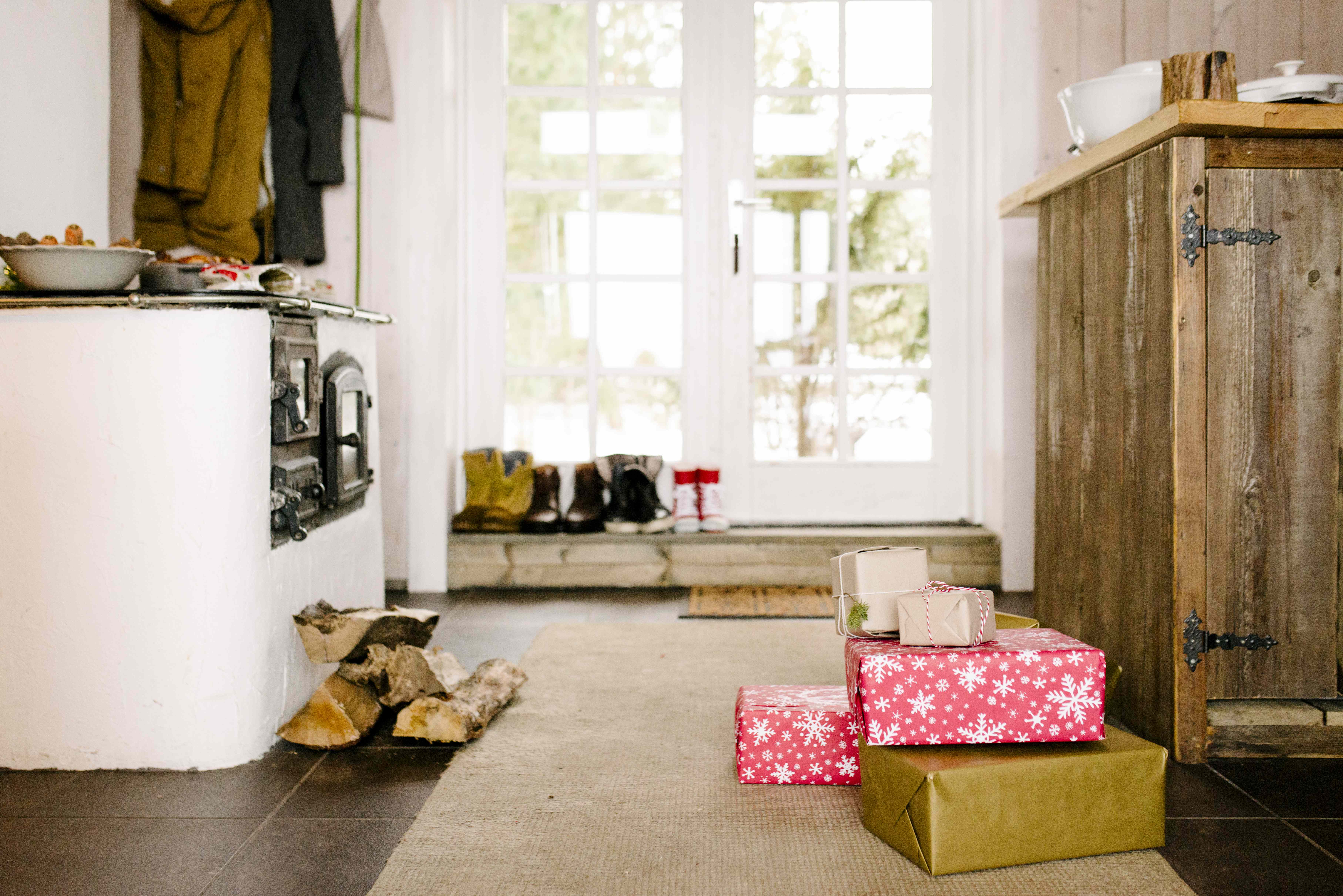 The One Change That Will Organize Your Entryway For Good