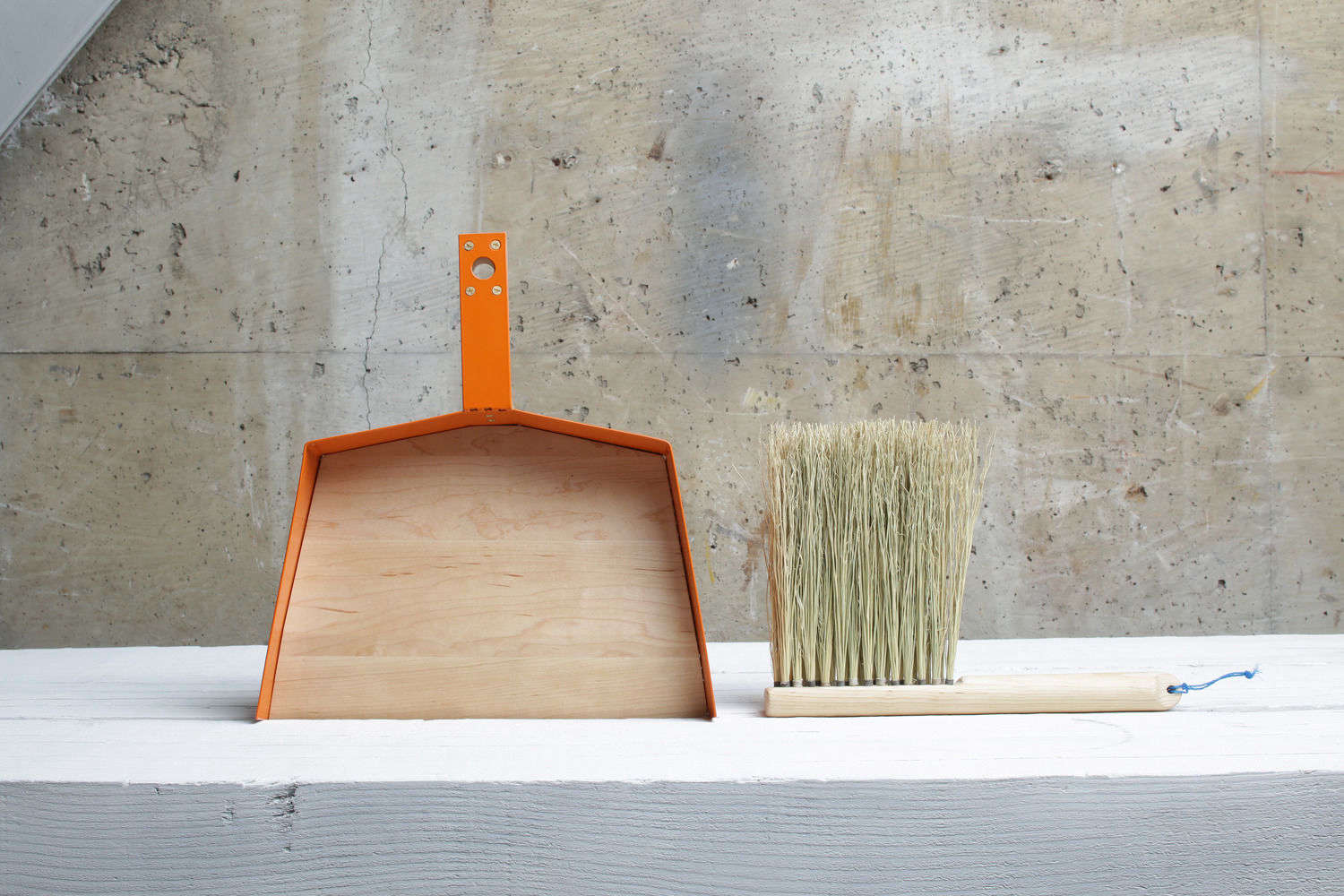 Hannah Quinn Dustpan
