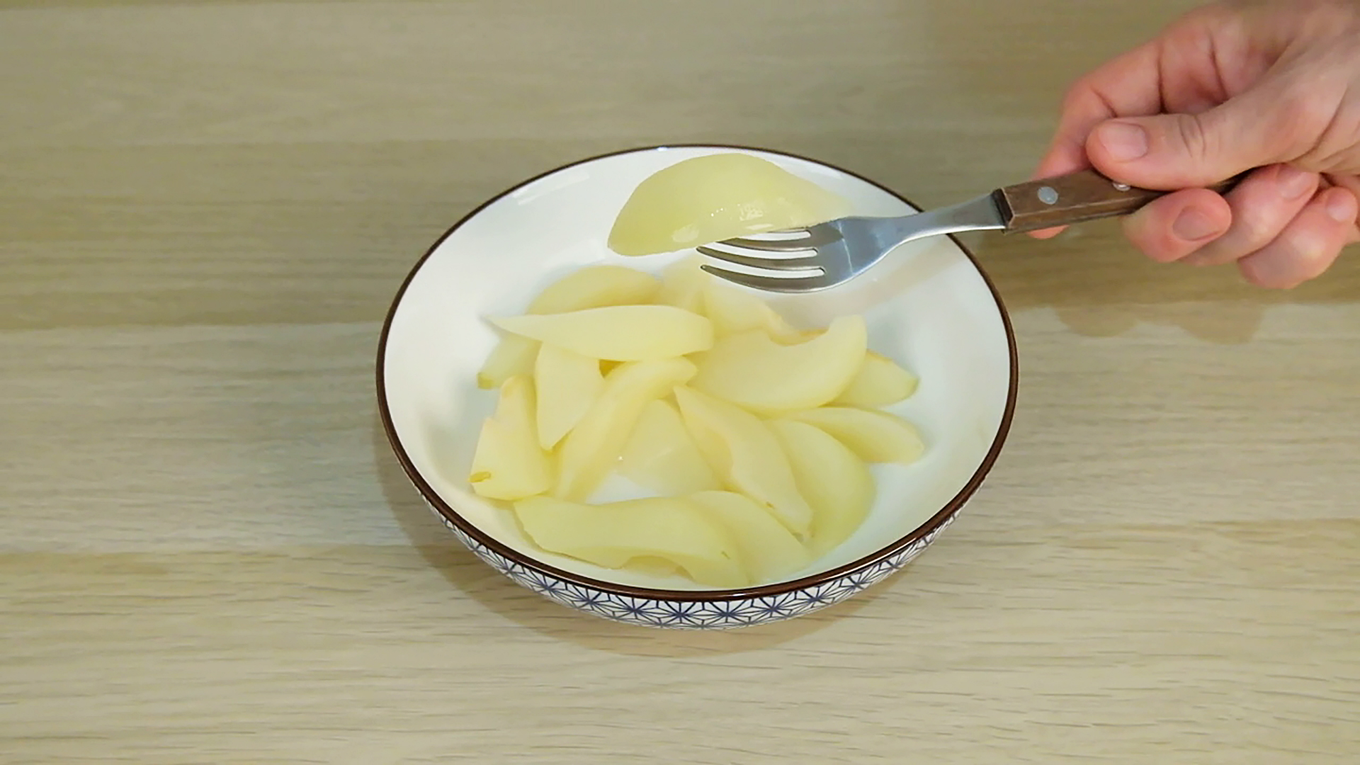 3 Simple Ways to Steam Pears